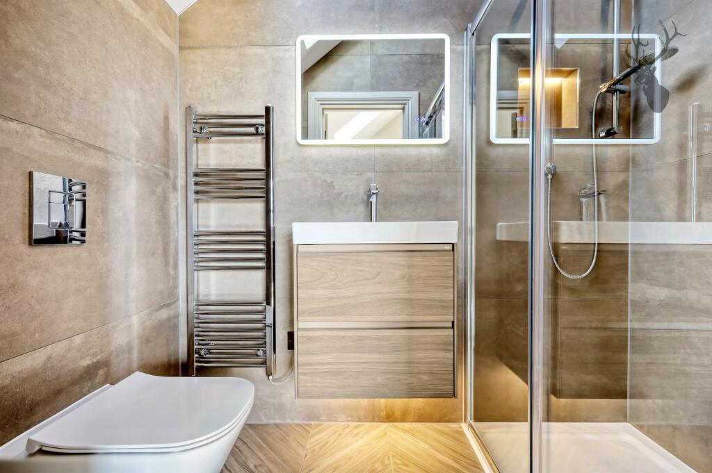 Additional property image - Colmar Mews, South Weald