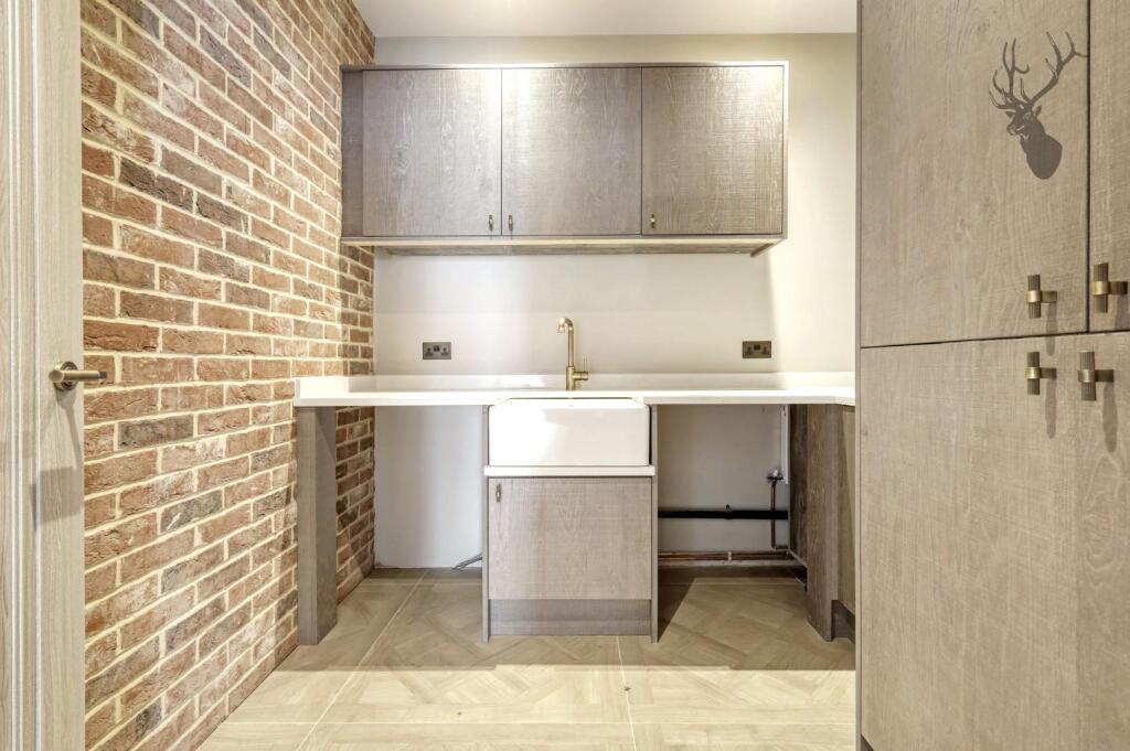 Additional property image - Colmar Mews, South Weald
