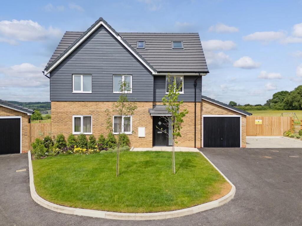 Main image of property: Woodside View, Stapleford Abbotts