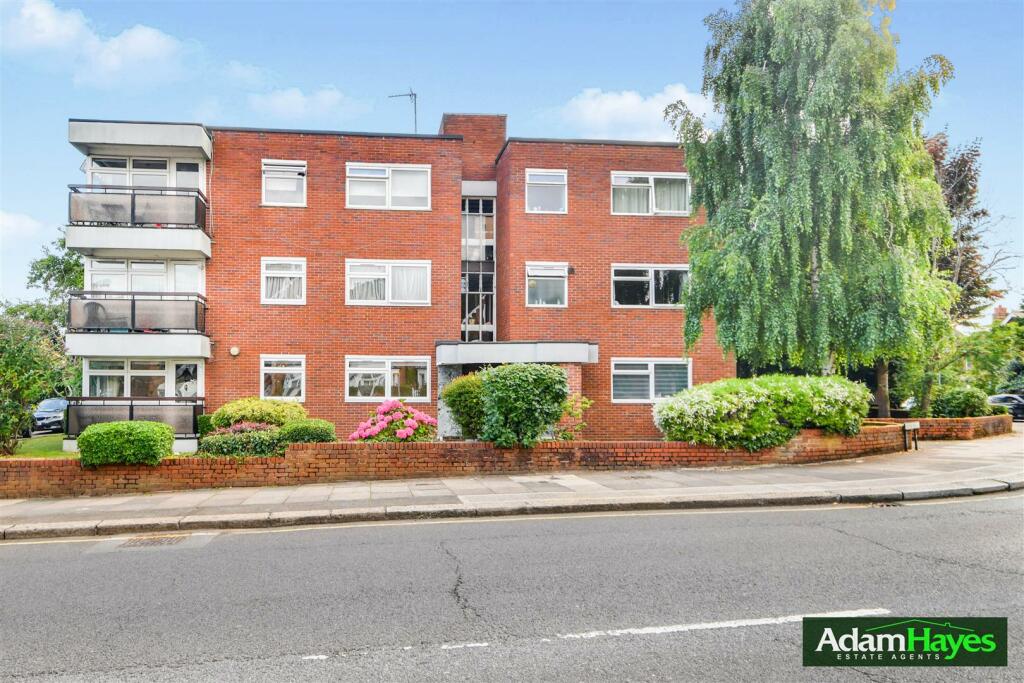 Main image of property: Hendon Lane, Finchley Central, N3