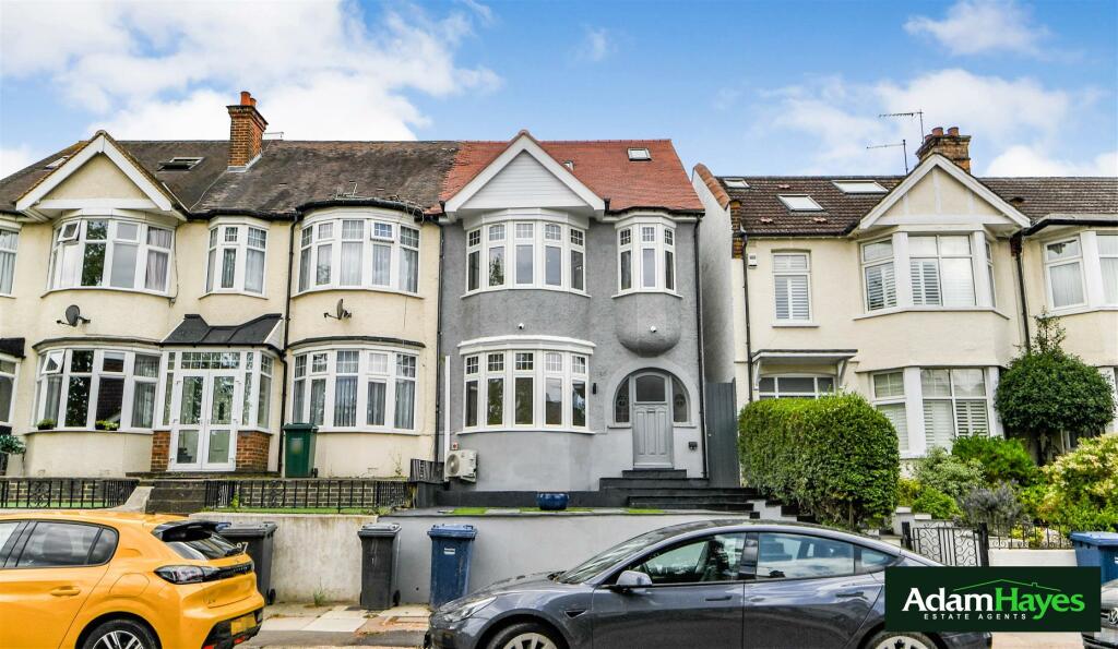 Main image of property: Woodlands Avenue, Finchley N3