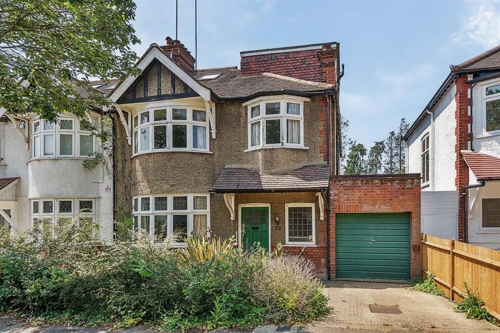 Main image of property: Cyprus Gardens, Finchley Central, N3