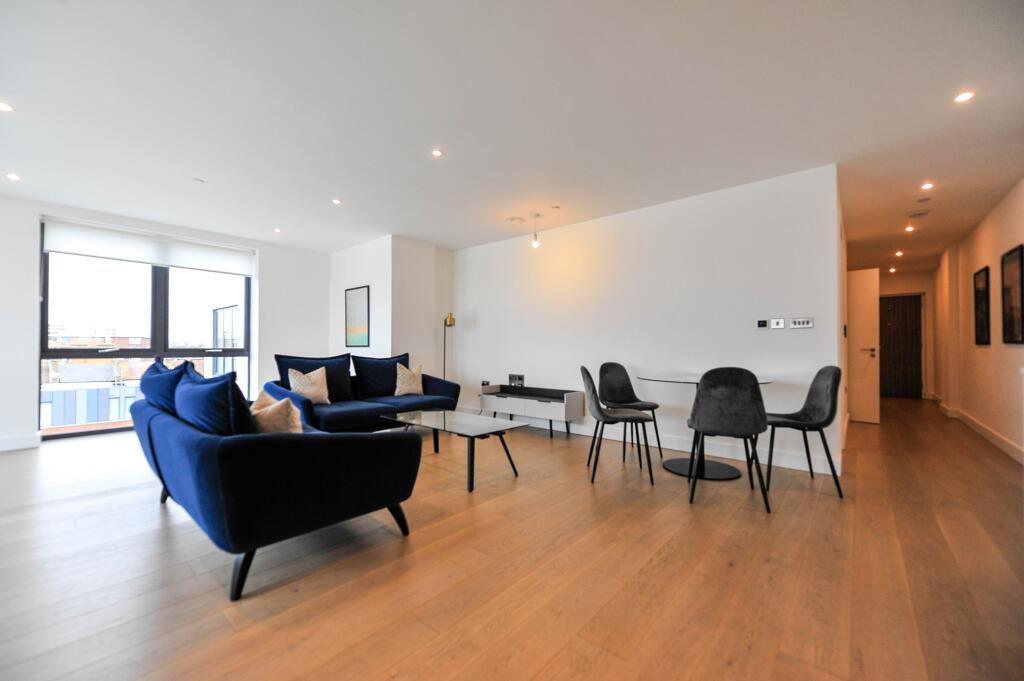 Main image of property: 340A Clapham Rd, London, SW9