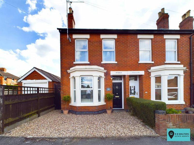 3 bedroom semidetached house for sale in Lewisham Road, Gloucester, GL1