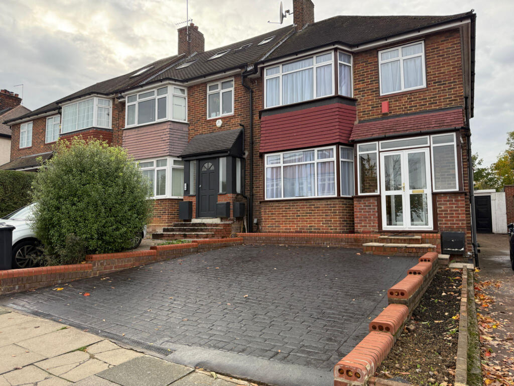 Main image of property: Arnos Road, London, N11