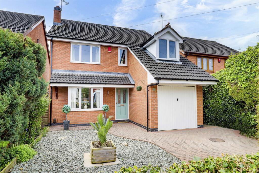 4 bedroom detached house for sale in Douglas Road, Long Eaton, Derbyshire, NG10 4BH, NG10