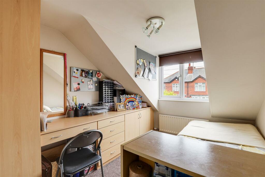 4 bedroom detached house for sale in Douglas Road, Long Eaton