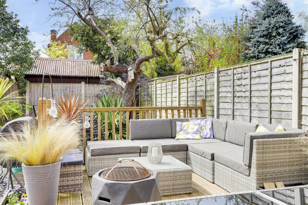 4 bedroom detached house for sale in Douglas Road, Long Eaton