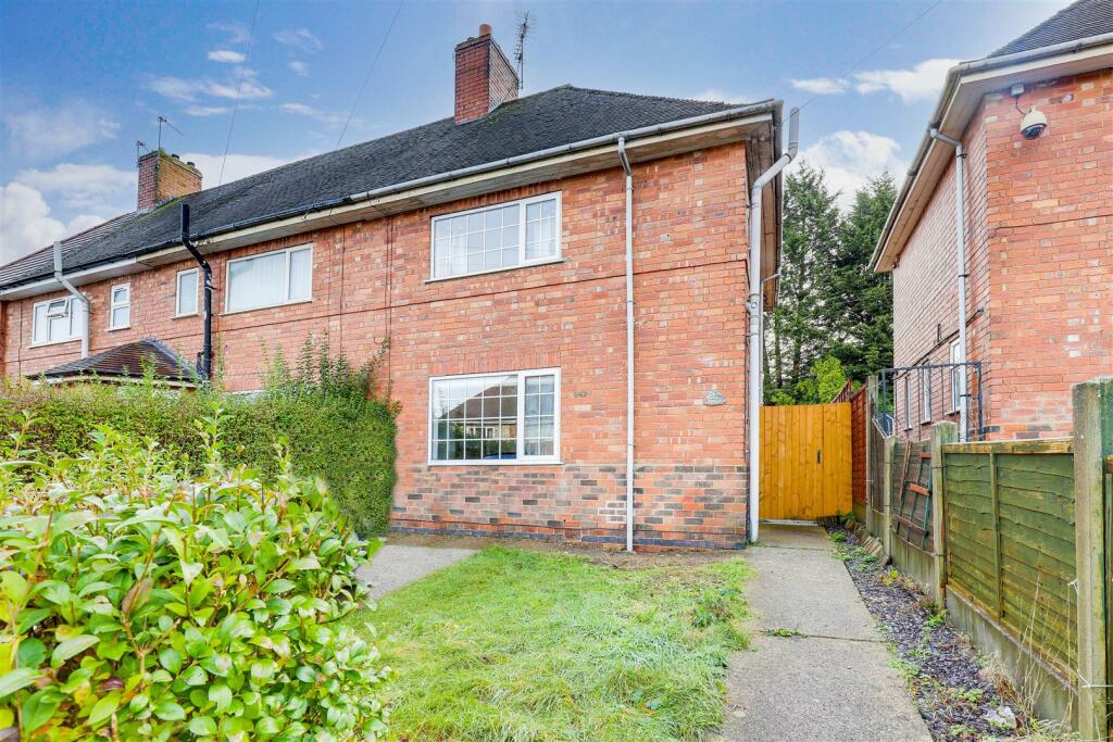 3 bedroom end of terrace house for sale in Dennis Avenue, Beeston