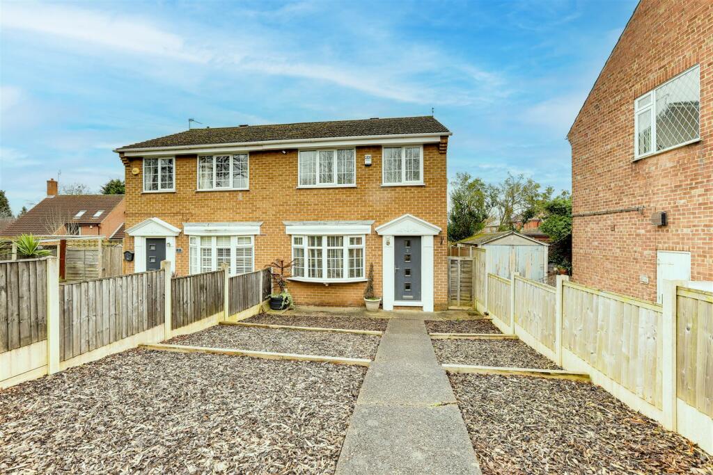 3 bedroom semidetached house for sale in Longmoor Road, Long Eaton