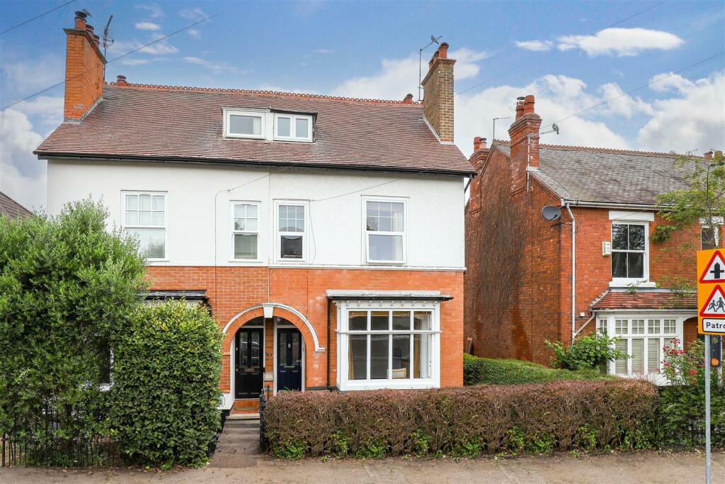 5 bedroom semidetached house for sale in Park Street, Beeston