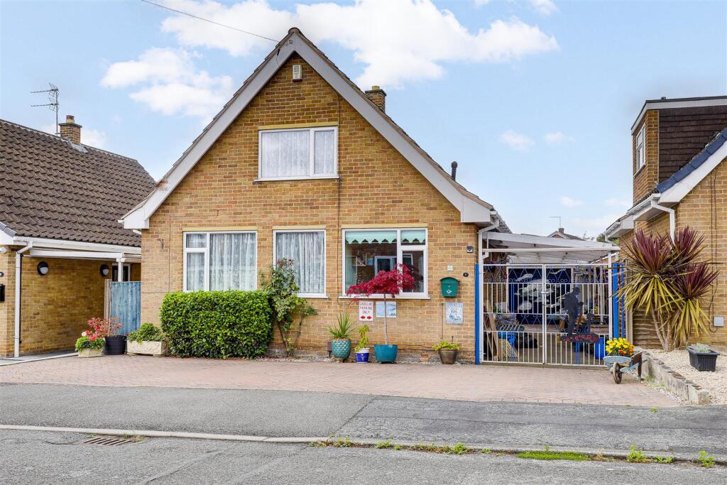 Main image of property: Oakfield Drive, Sandiacre, Nottinghamshire, NG10 5NH