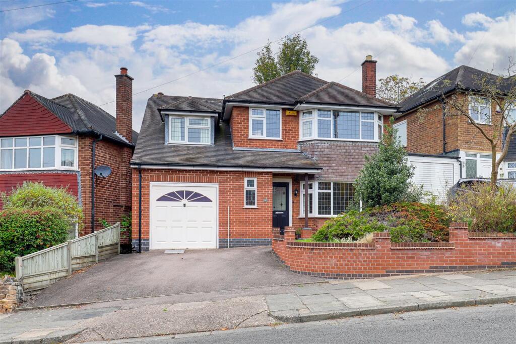 Main image of property: Seven Oaks Crescent, Bramcote, Nottinghamshire, NG9 3FW