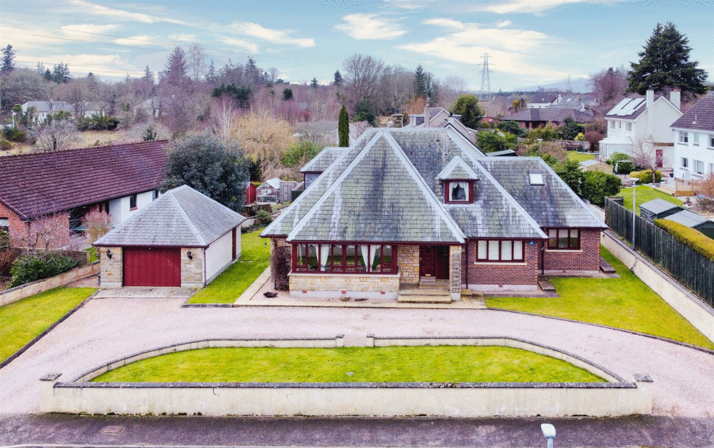 4 bedroom house for sale in Kirkhill, Inverness, IV5