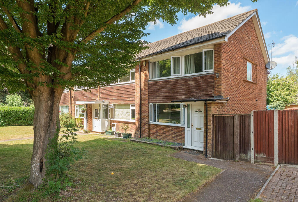 Main image of property: Chilberton Drive, Merstham, Redhill, Surrey, RH1