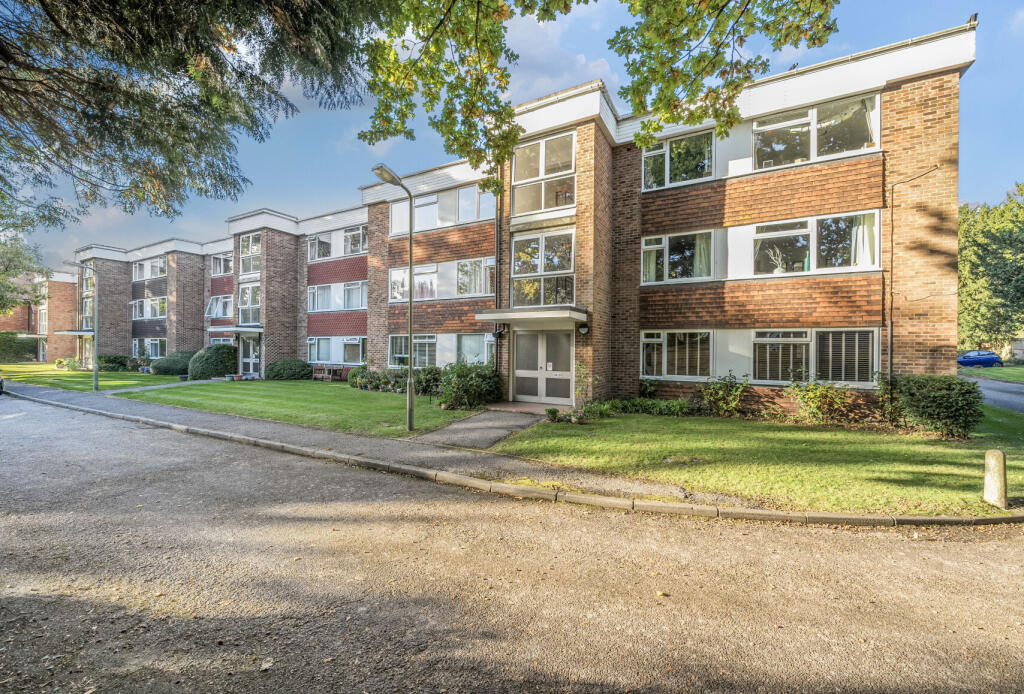 Main image of property: Doods Park Road, Reigate, Surrey, RH2