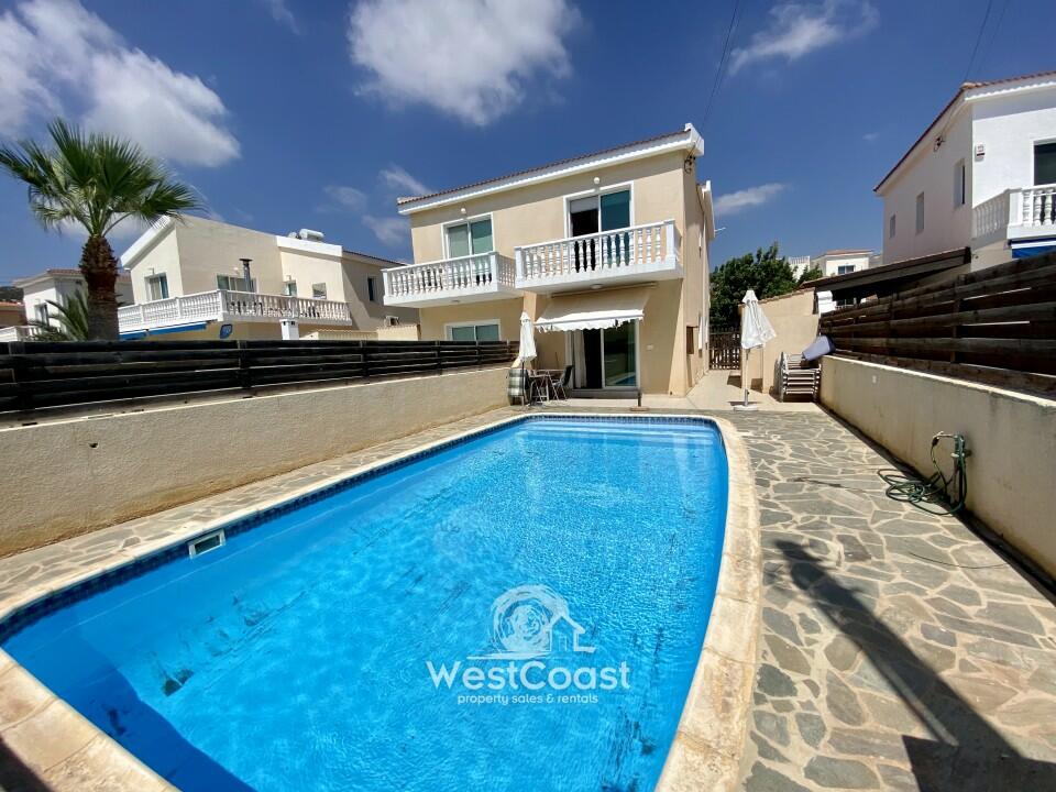 Villa for sale in Paphos, Peyia