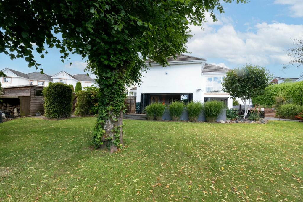 4 bedroom detached house for sale in Maes Y Rhiw Court, Greenmeadow