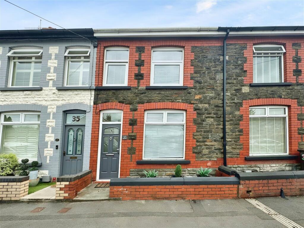 Main image of property: Lawrence Street, Caerphilly, CF83 3AJ