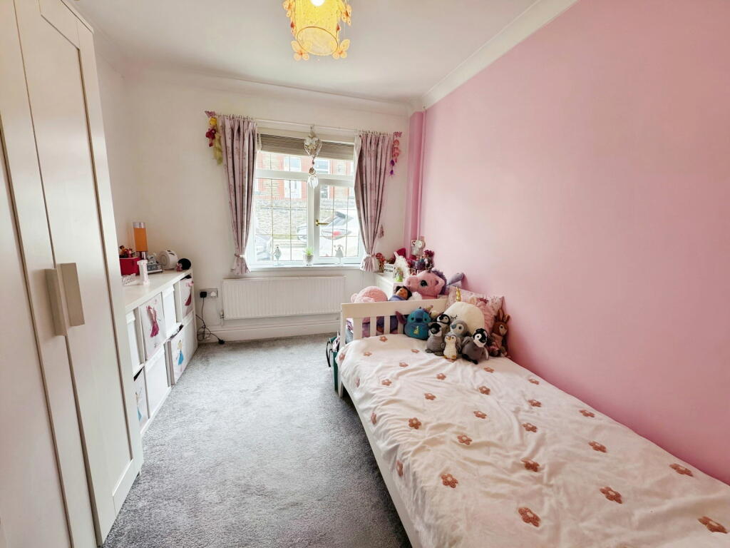 Additional property image - Pantygraigwen Road, Pontypridd, CF37 2RR