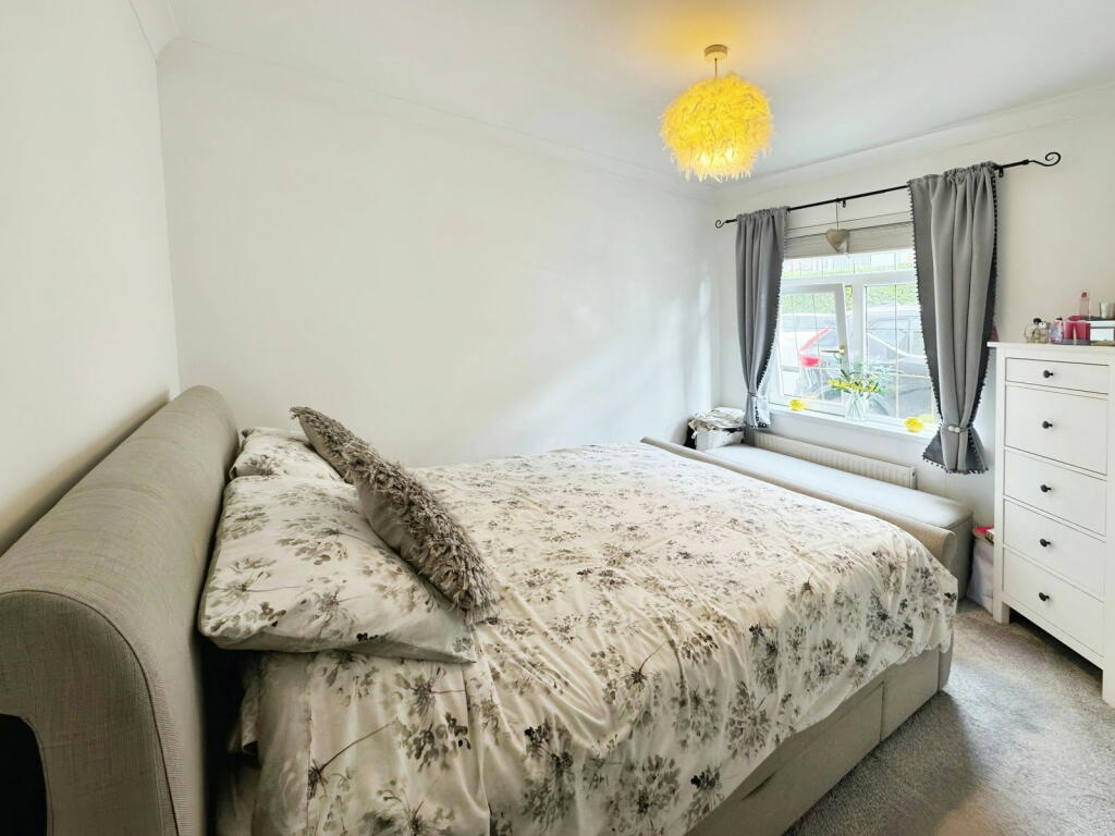 Additional property image - Pantygraigwen Road, Pontypridd, CF37 2RR