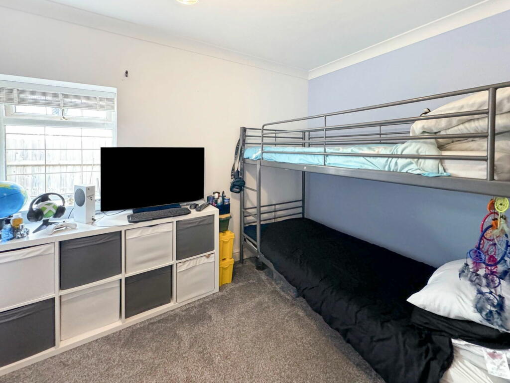 Additional property image - Pantygraigwen Road, Pontypridd, CF37 2RR