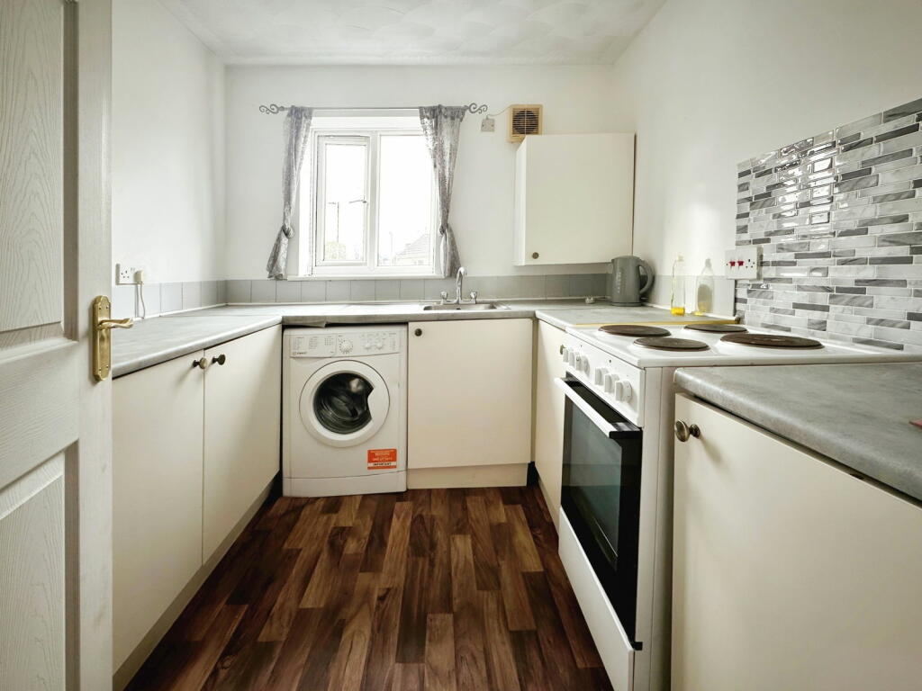 Additional property image - Bryn-y-Fran Avenue, Trethomas, Caerphilly, CF83 8BN