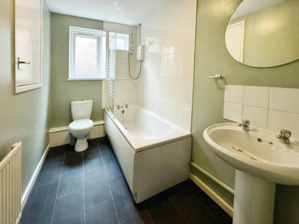 Additional property image - Heol Y Carnau, Pontypandy, Caerphilly, CF83 3NJ