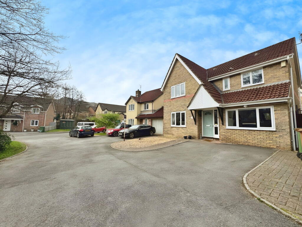 Main image of property: Heol Ynys Ddu, Castle View, Caerphilly, CF83 1SD