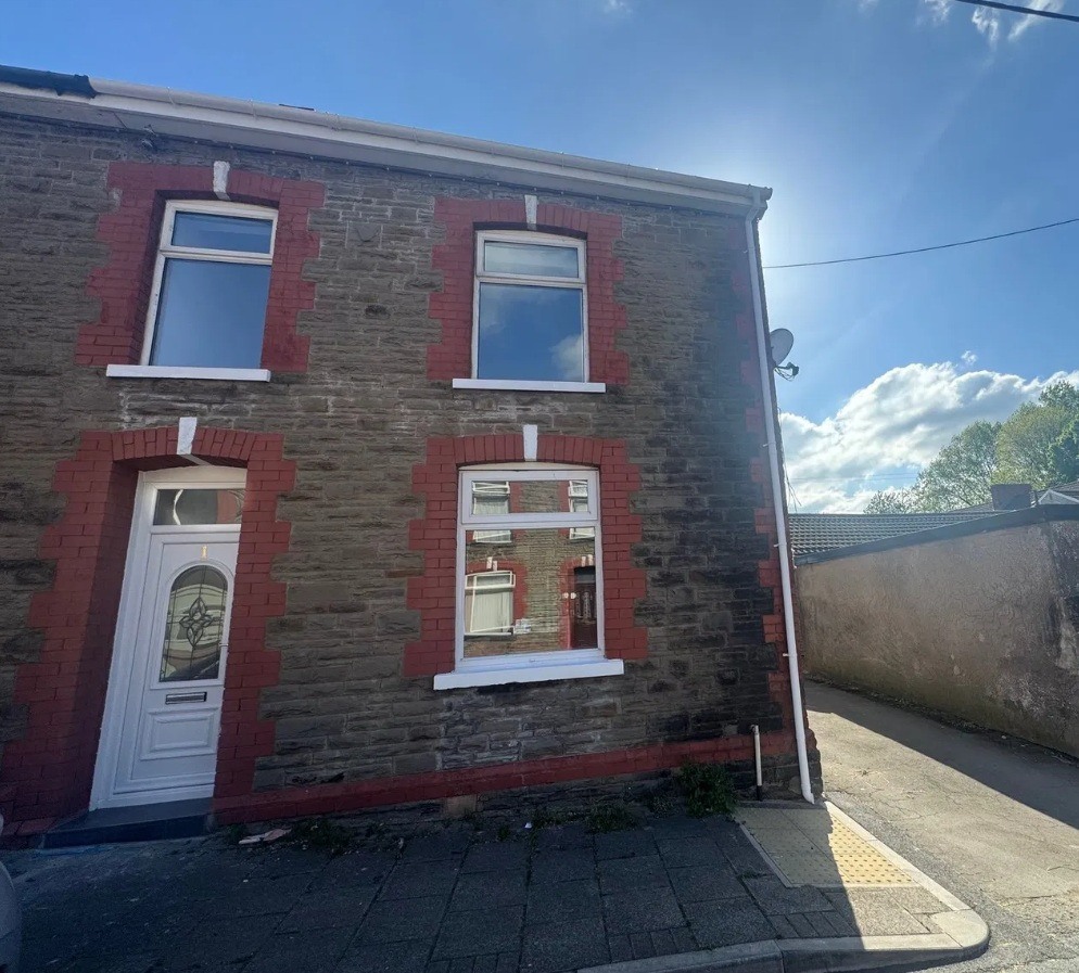 Main image of property: Thomas Street, Trethomas, Caerphilly, CF83 8DP