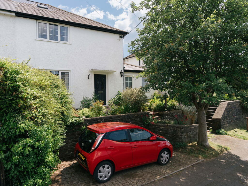 Main image of property: Bryngwyn, Watford Farm, Caerphilly, CF83 1ET