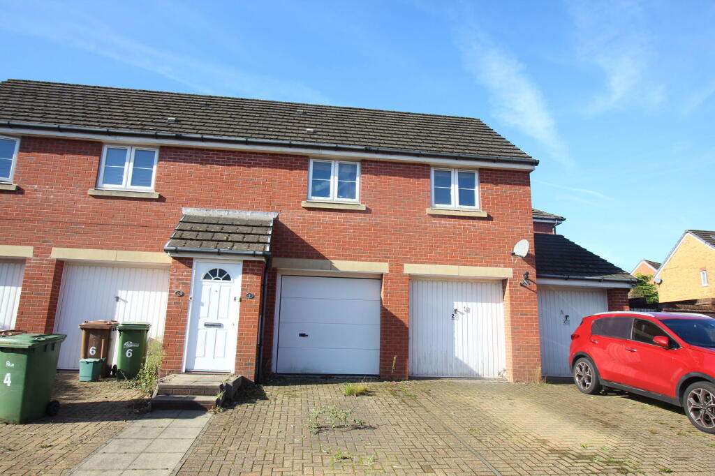 Main image of property: Knights Walk, Caerphilly, CF83 2XN