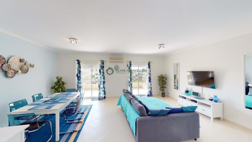 3 bed Apartment for sale in Algarve, Vilamoura