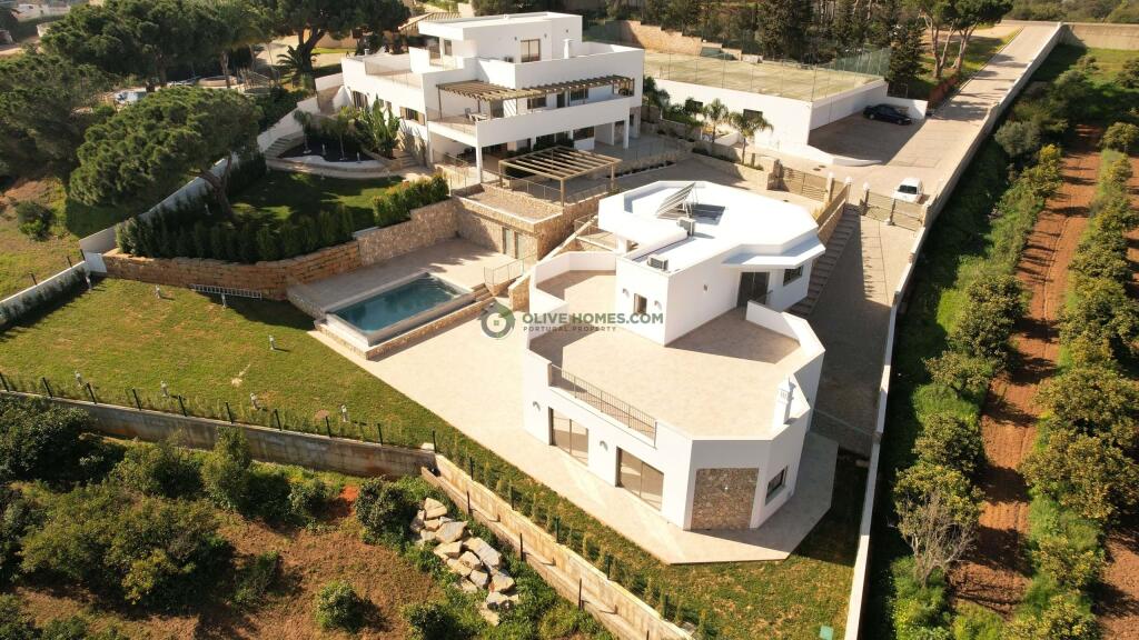 4 bedroom Villa for sale in Algarve, Albufeira