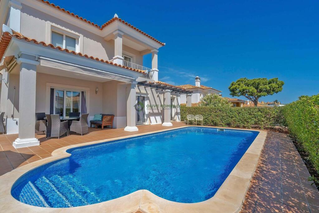 4 bedroom Villa for sale in Algarve, Vilamoura