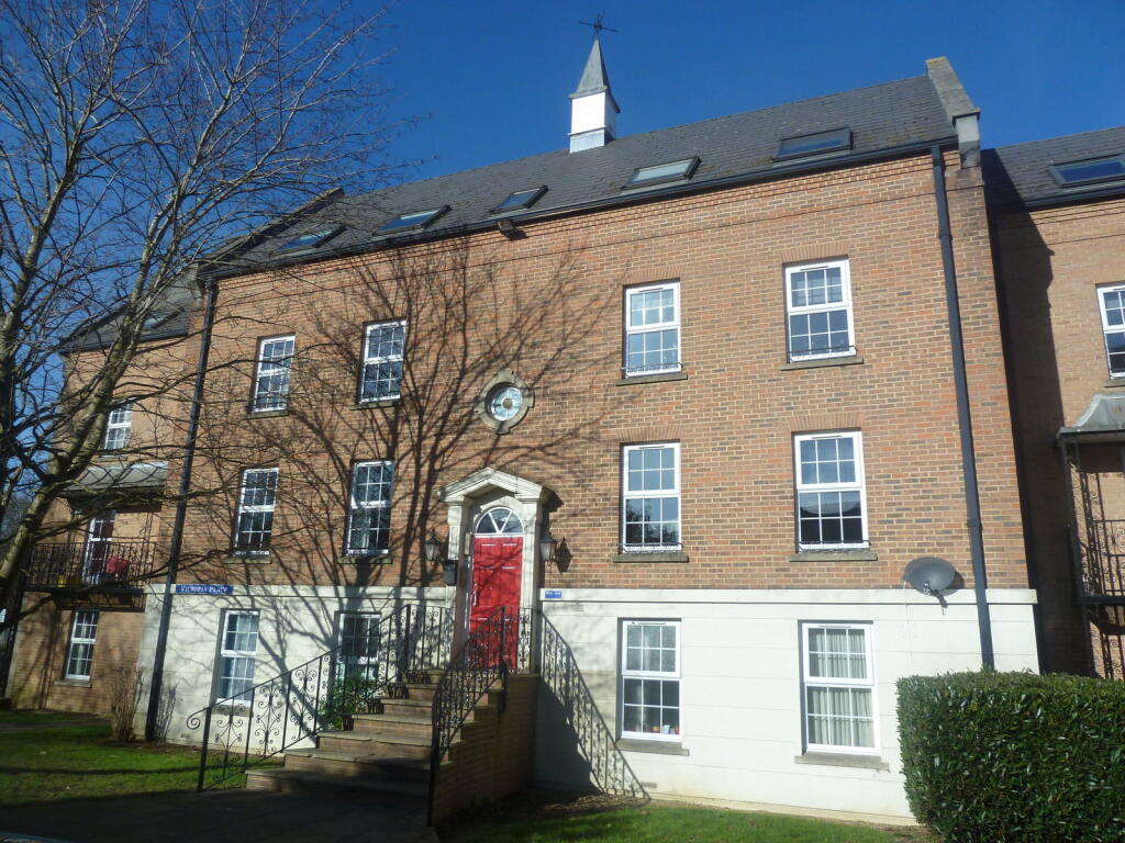 Main image of property: Victoria Place, Banbury, OX16 3NN