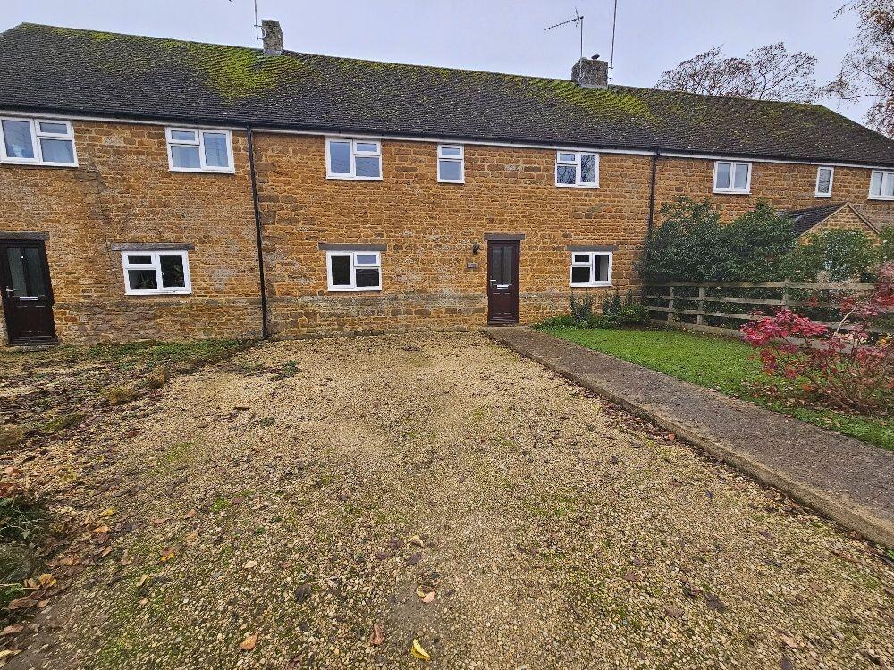 Main image of property: The Ridgeway, Bloxham, Banbury, OX15 4NF