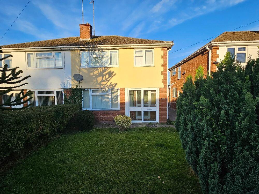 Main image of property: Neithrop Avenue, Banbury, OX16 2NJ
