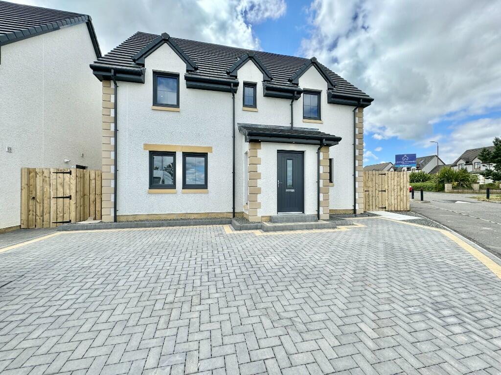 6 bedroom detached house for sale in Hillcrest Square, Reddingmuirhead
