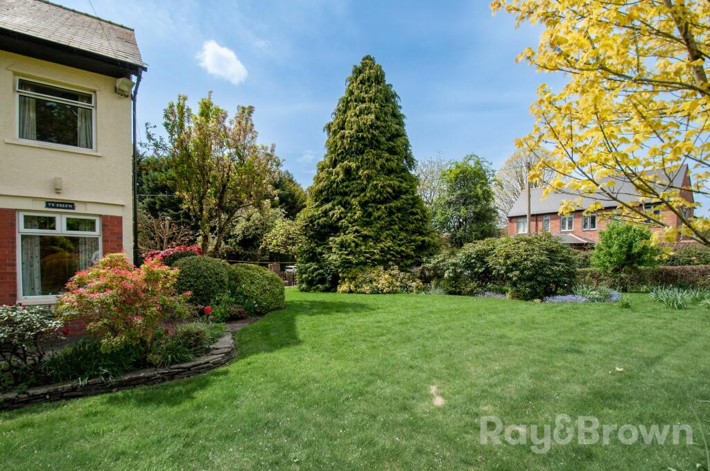 6 bedroom detached house for sale in Ty Felyn, St. Mellons Road