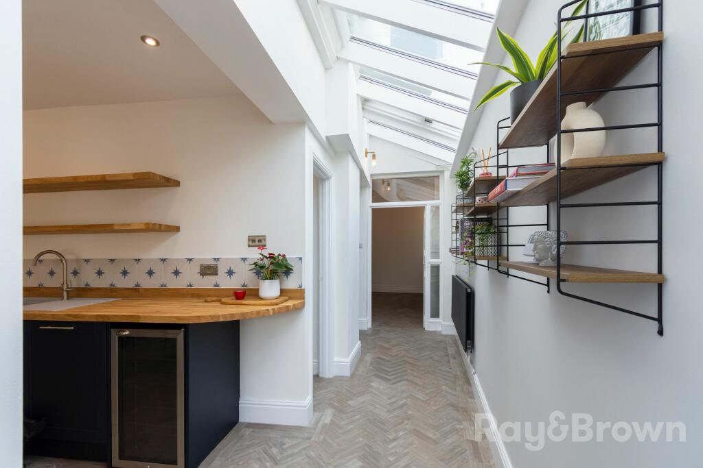 Additional property image - Penhill Road, Cardiff