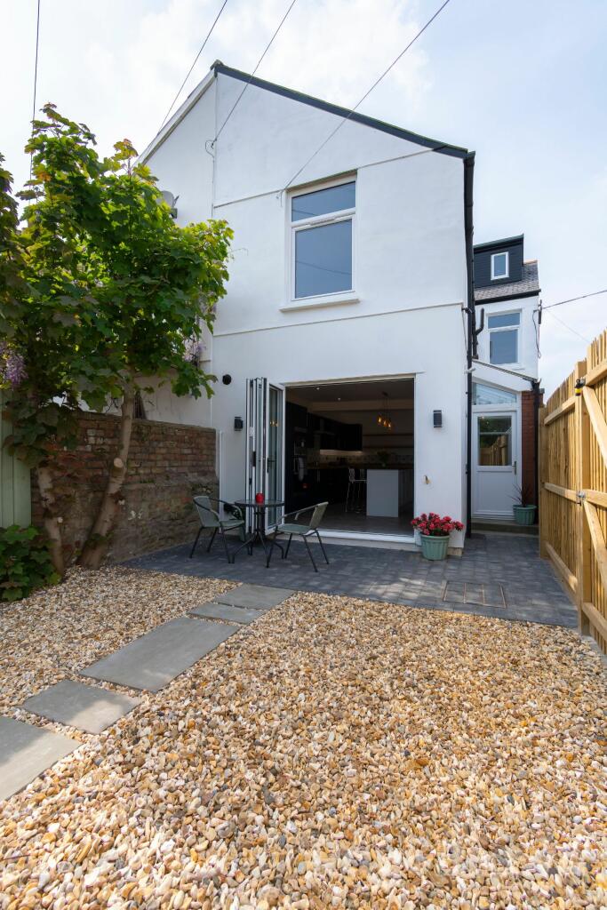 Additional property image - Penhill Road, Cardiff
