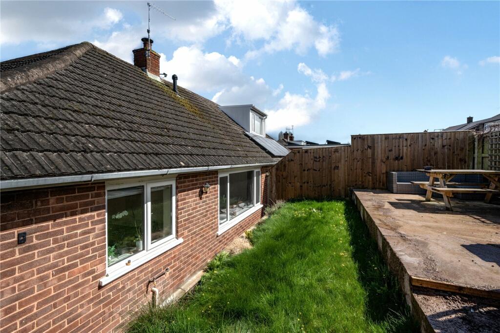 3 bedroom bungalow for sale in Road, Tiverton, Devon, EX16