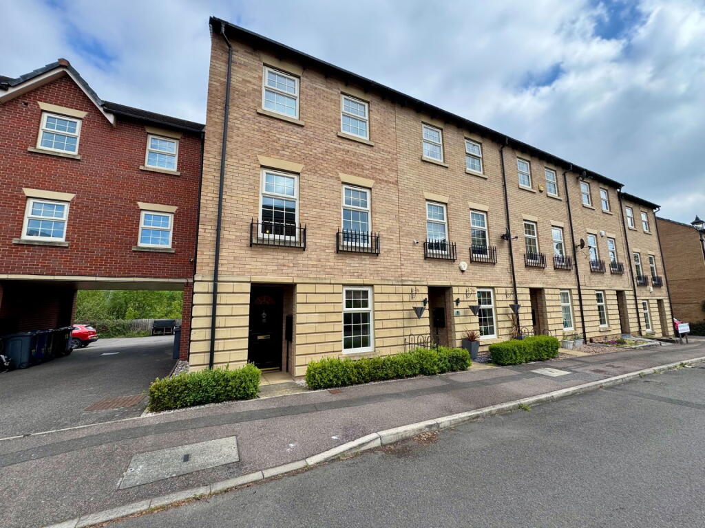 Main image of property: Barnsbridge Grove, Barnsley, S70 3RW