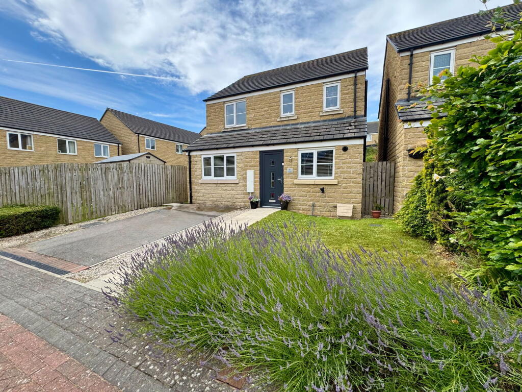 Main image of property: Cubley Wood Close, Sheffield, S36 9AP