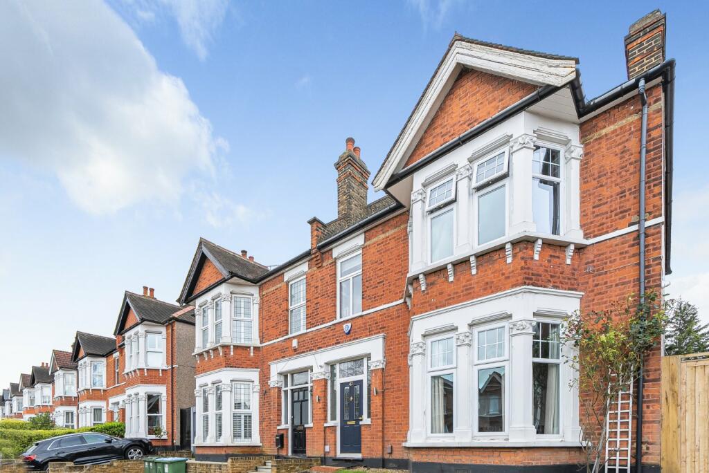 4 bedroom semidetached house for sale in Eltham Park Gardens, Eltham