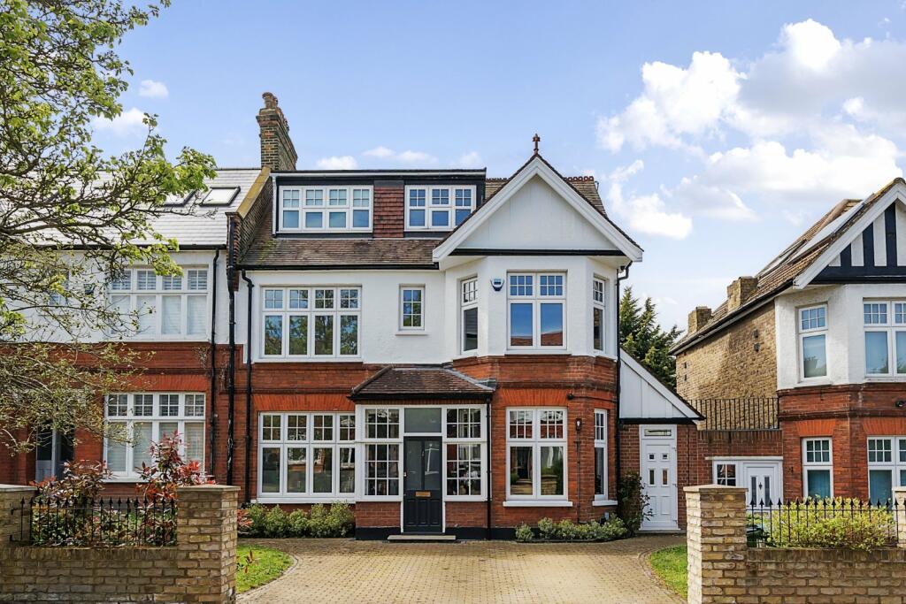 6 bedroom semi-detached house for sale in Beechhill Road, Eltham, London, SE9