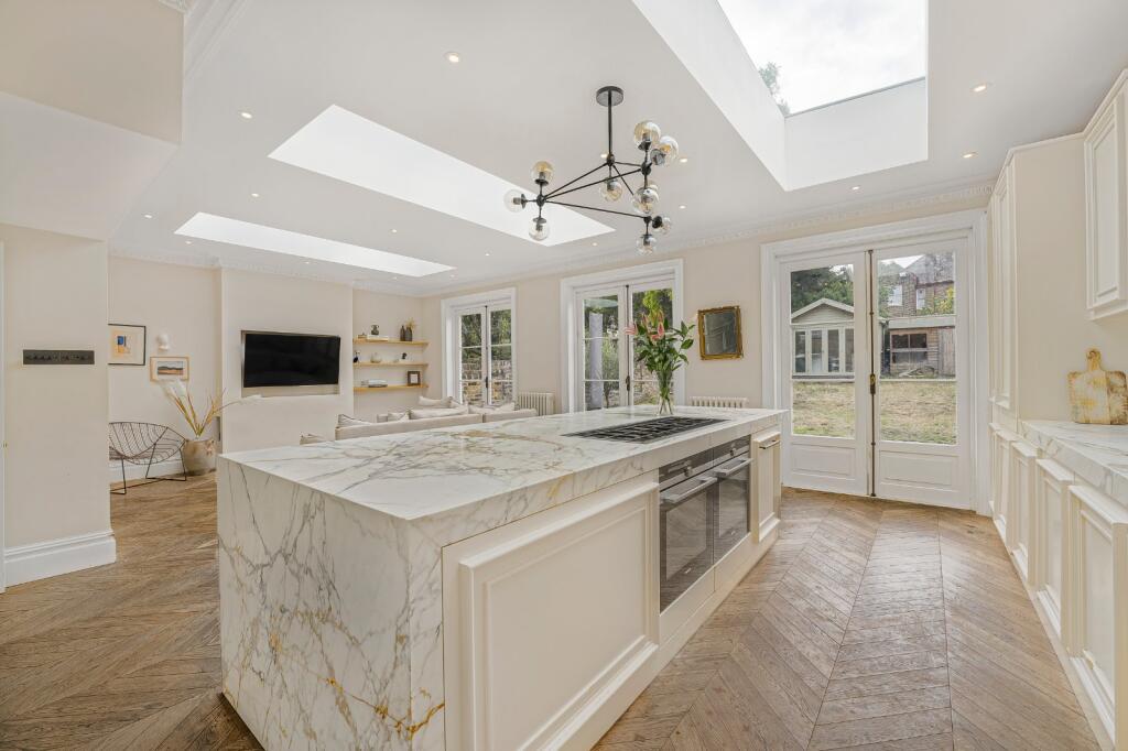 Main image of property: Glenlyon Road, Eltham, London, SE9