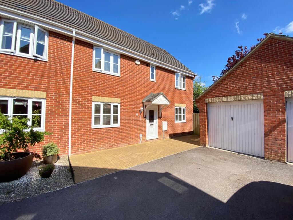 Main image of property: Kestrel Close, Calne