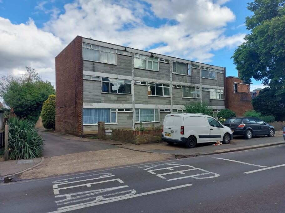 Main image of property: High Street, Addlestone, Surrey, KT15